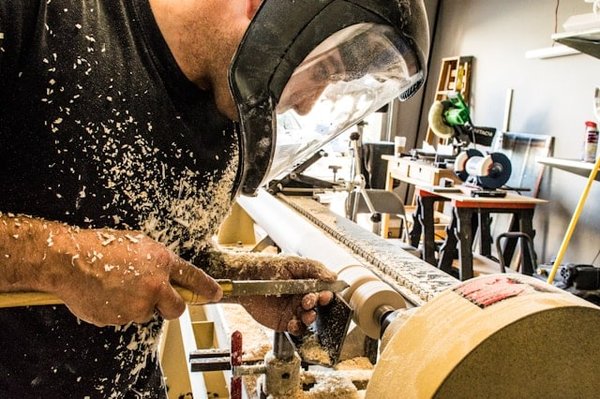 Les 10 techniques de sculpture sur bois à maîtriser absolument
